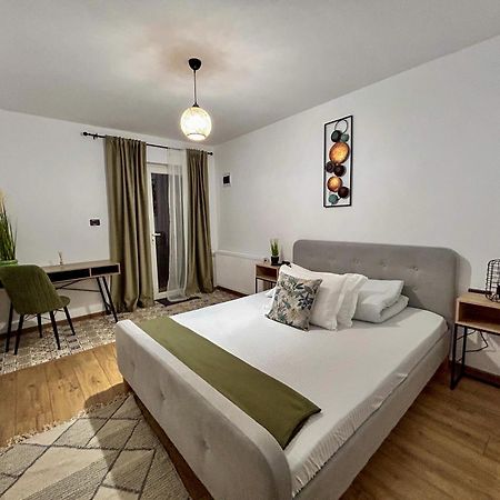 Casa Irinei Hotell Poiana Mărului Exteriör bild